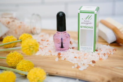 Nail Magic Fingernail Strengthener, Strengthen Brittle Nails with this Silica Rich Horsetail herb Botanical Nail Strengthener,