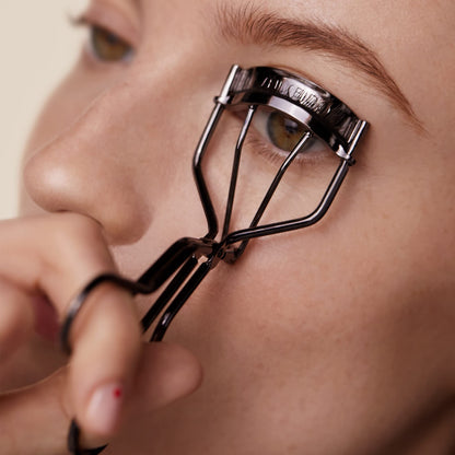 Shiseido Eyelash Curler - Crimps & Curls Lashes for Perfect, Eye-Framing Fringe - Gentle & Safe - Includes Replacement Pad ShiseidoBuy Supplements Australia
