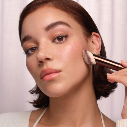 Hourglass Ambient Soft Glow Foundation Brush HOURGLASSBuy Supplements Australia