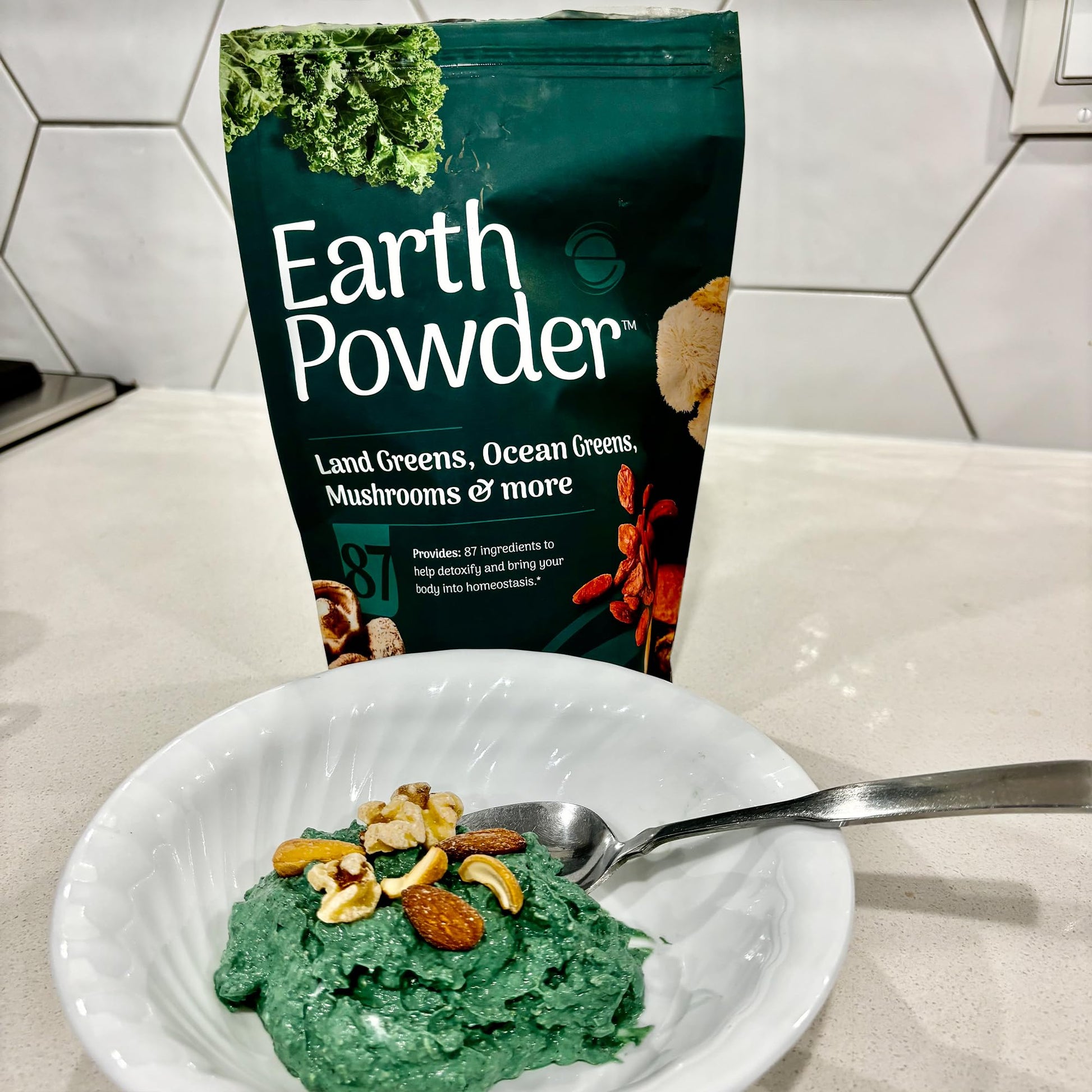 Earth Powder Daily Foundational Nutrition Supplement with 28 Greens & 10 Mushrooms | 87 Nutrients for Energy, Gut Health & Mental Clarity Earth Powder buy supplements Au